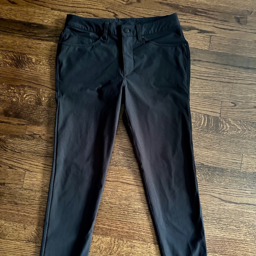Men’s Lulu lemon ABC classic fit pant